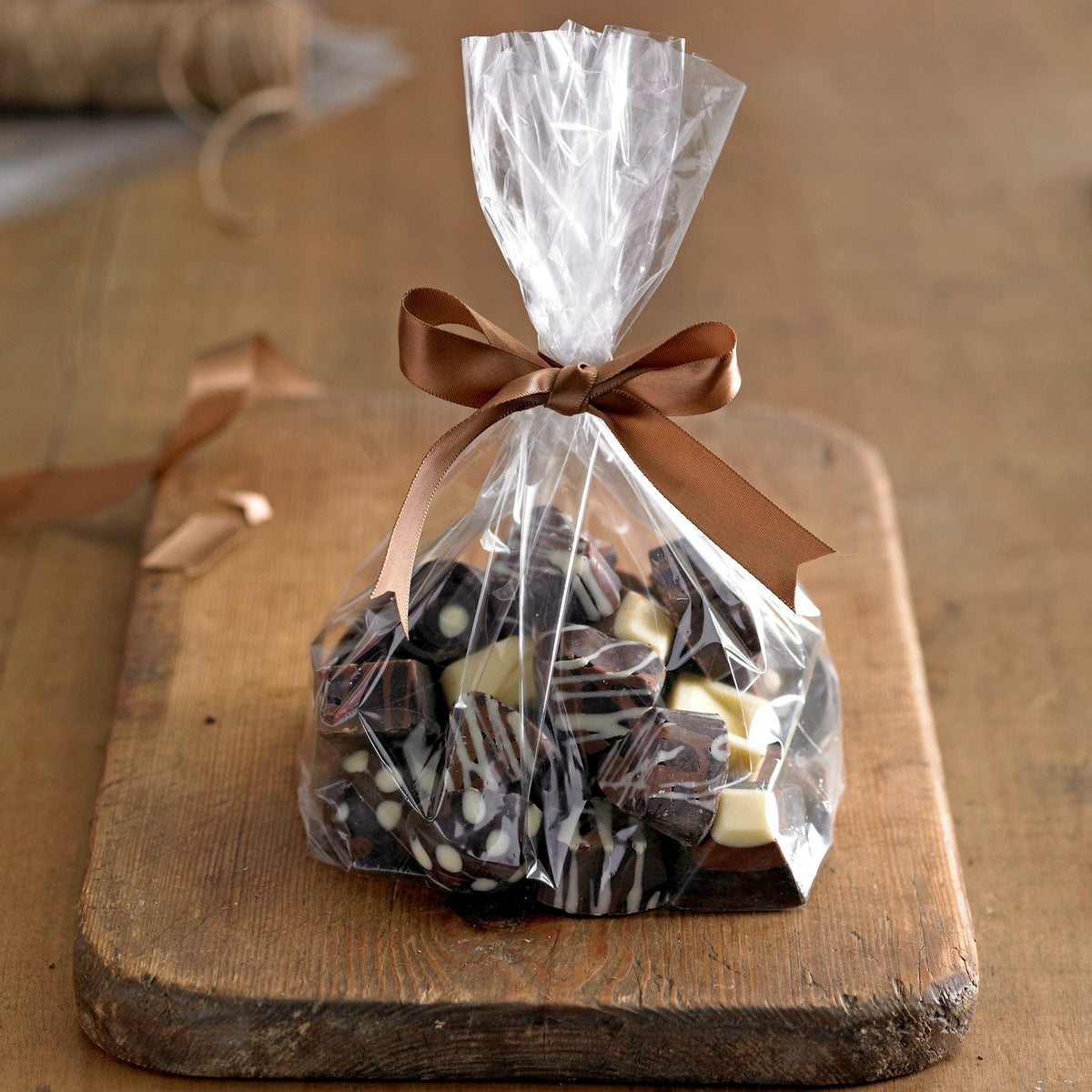 50 Clear Gusseted Presentation Gift Bags 20 x 28cm