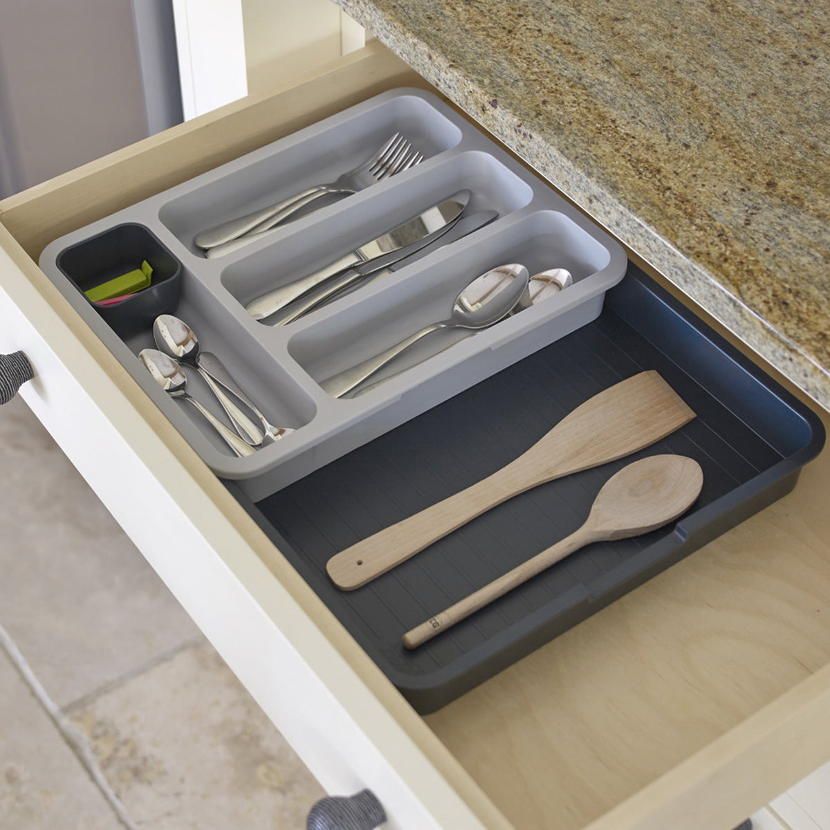 Joseph Joseph® Expandable Cutlery Tray Grey