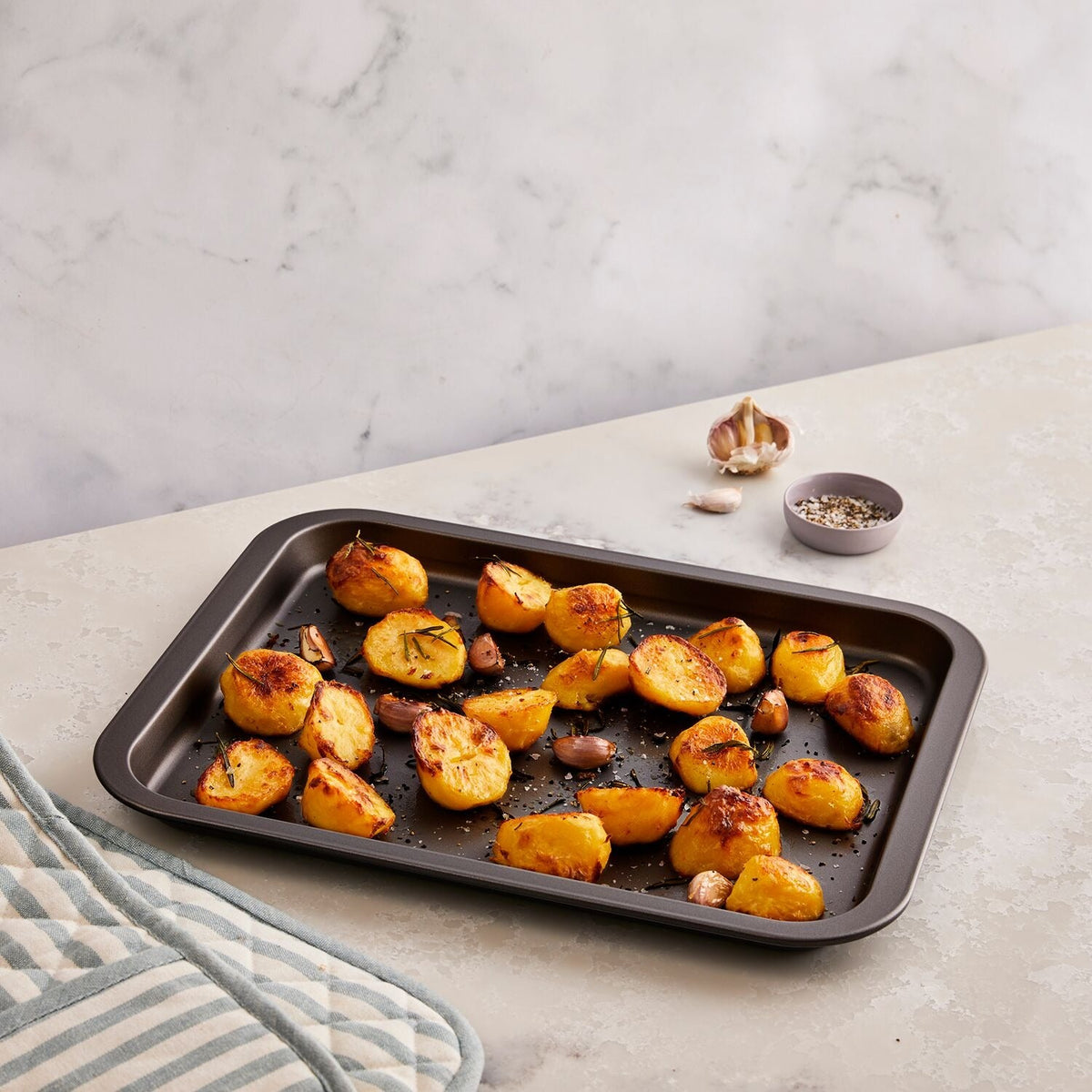 Lakeland Oven Tray 41 x 32cm