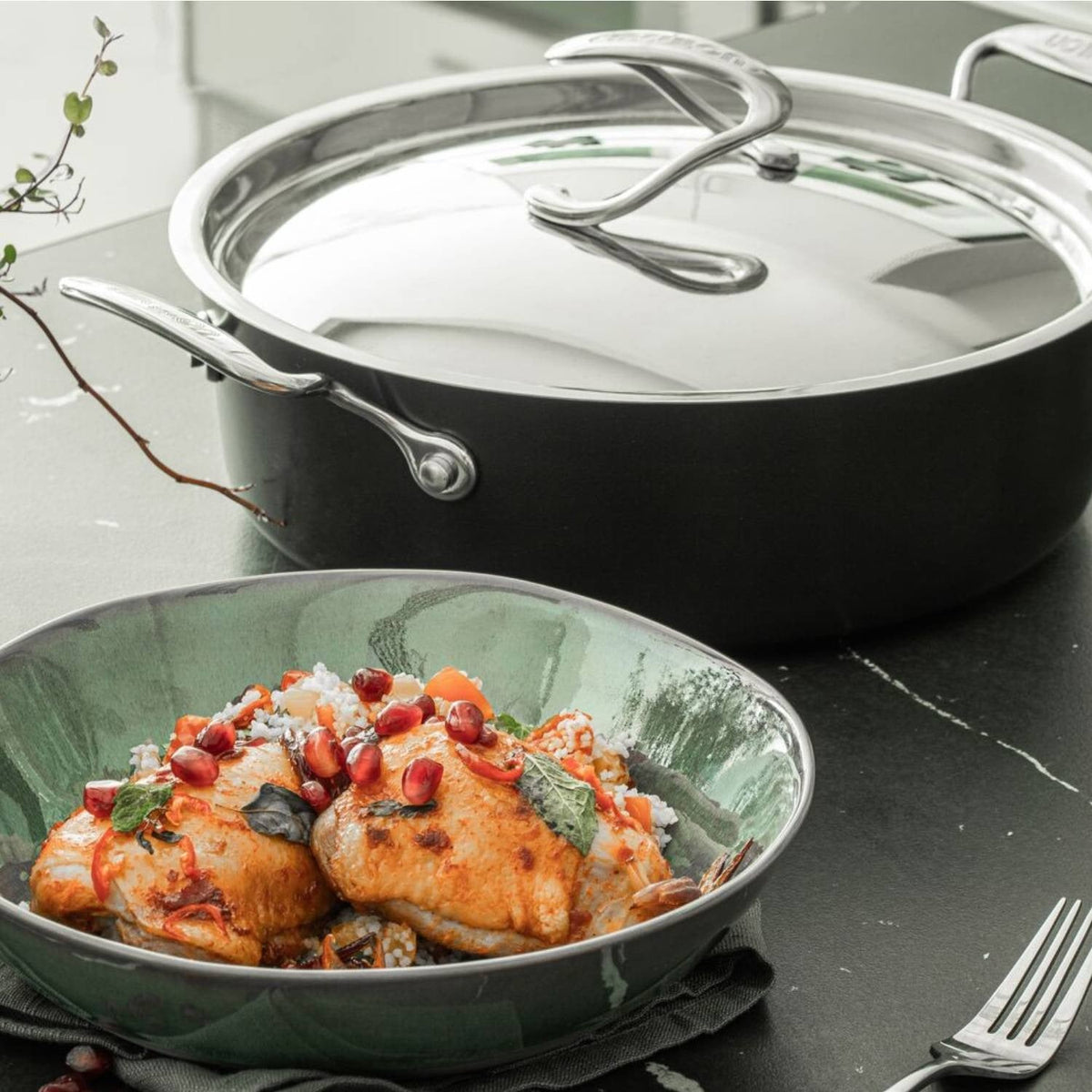 Circulon Style 24cm Hard Anodised Sauteuse Pan