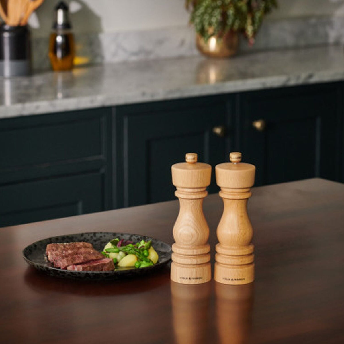 Cole & Mason London Beech Wood Salt Mill