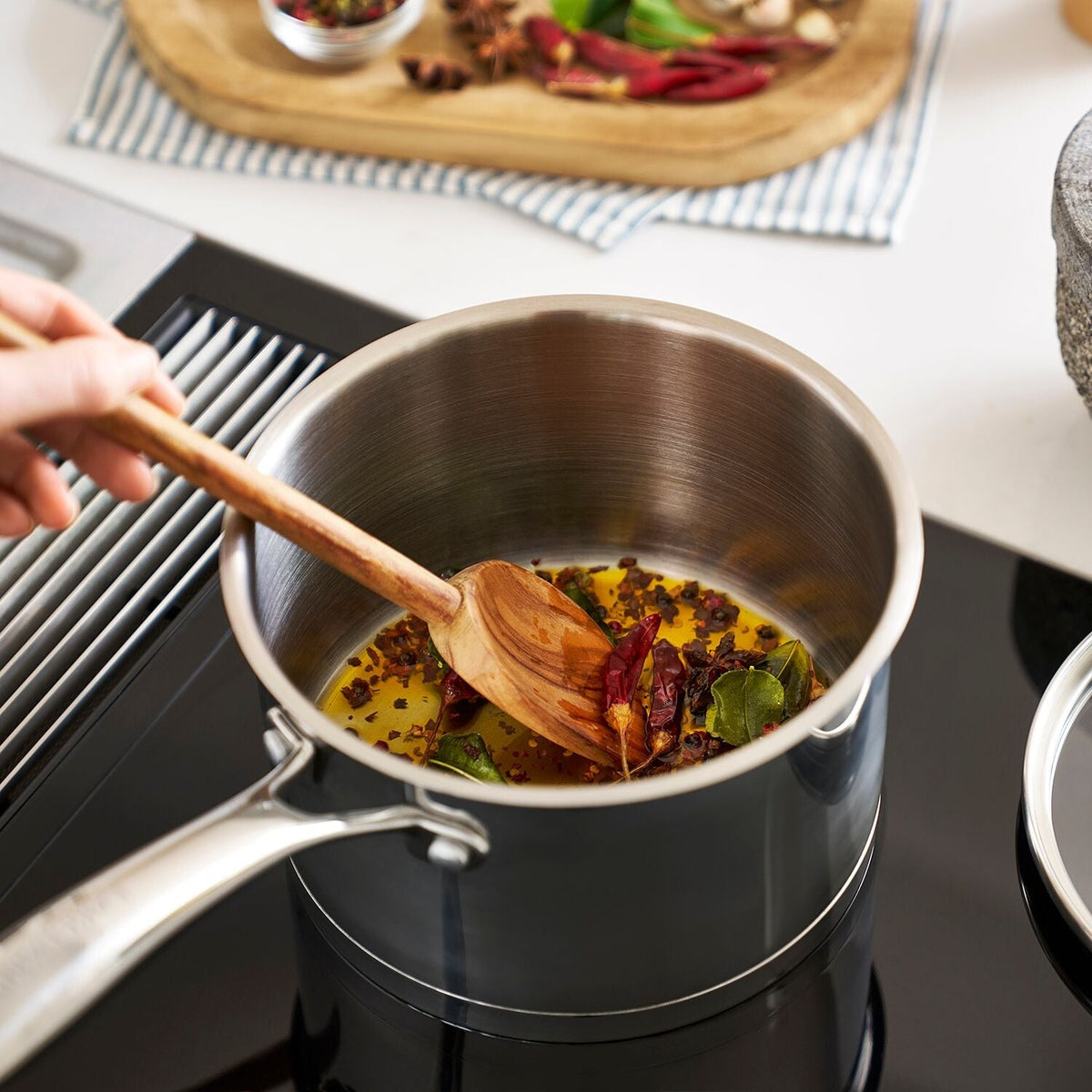 Lakeland Stainless Steel 18cm Lidded Saucepan 2.7L
