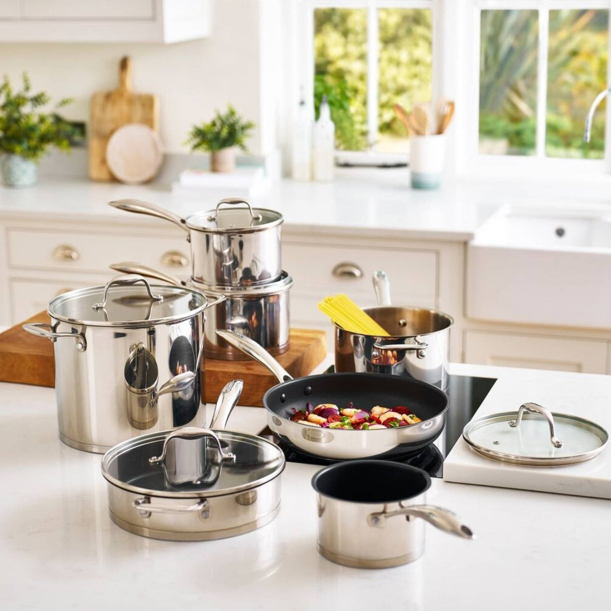 Lakeland Stainless Steel 18cm Lidded Saucepan 2.7L