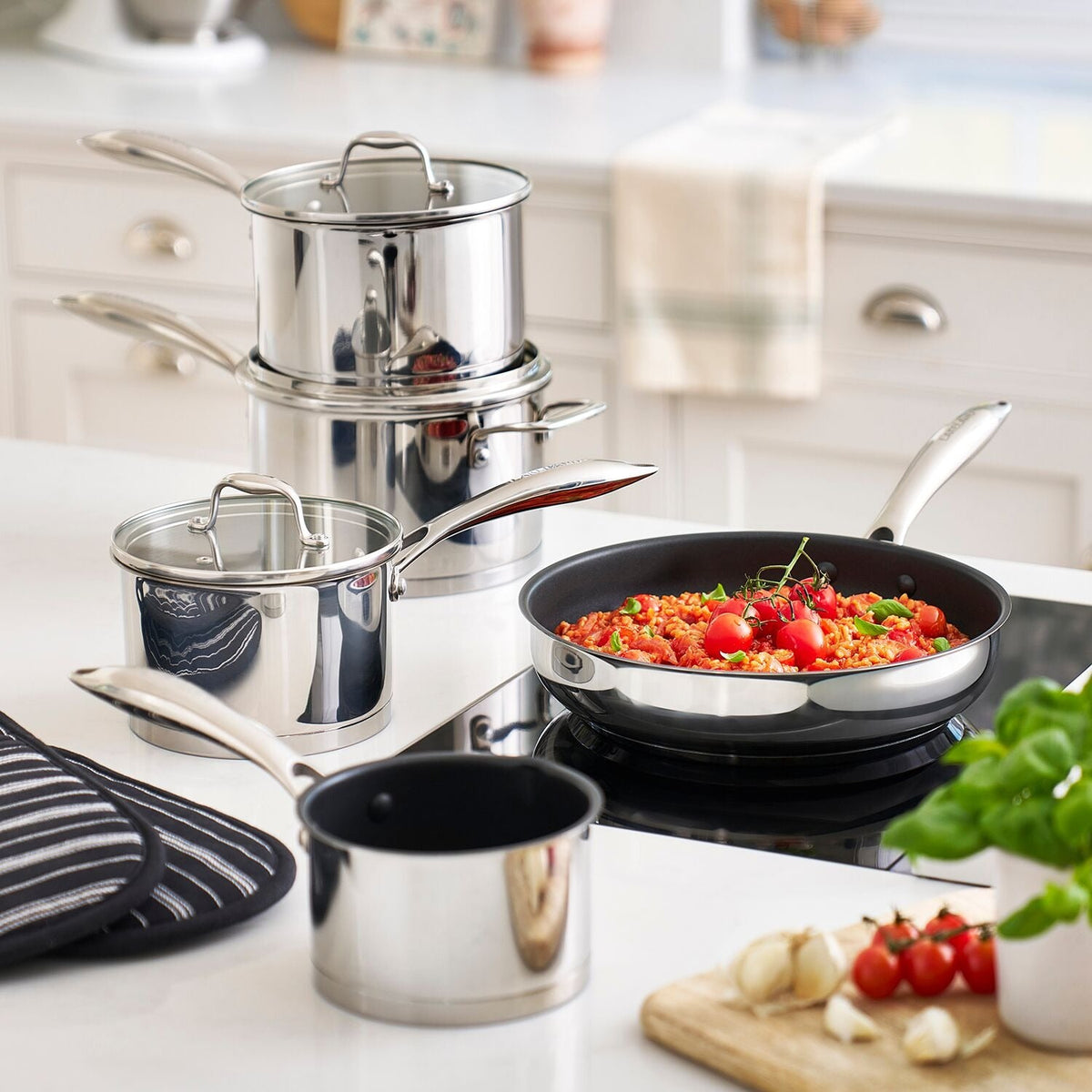 Lakeland 5-Piece Stainless Steel Pan Set