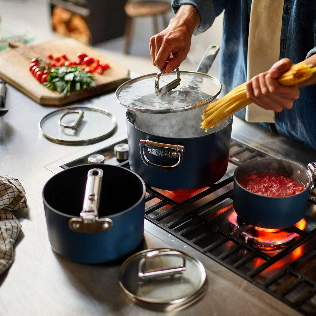 Joseph Joseph Space 19cm Saucepan with Lid and Folding Handles