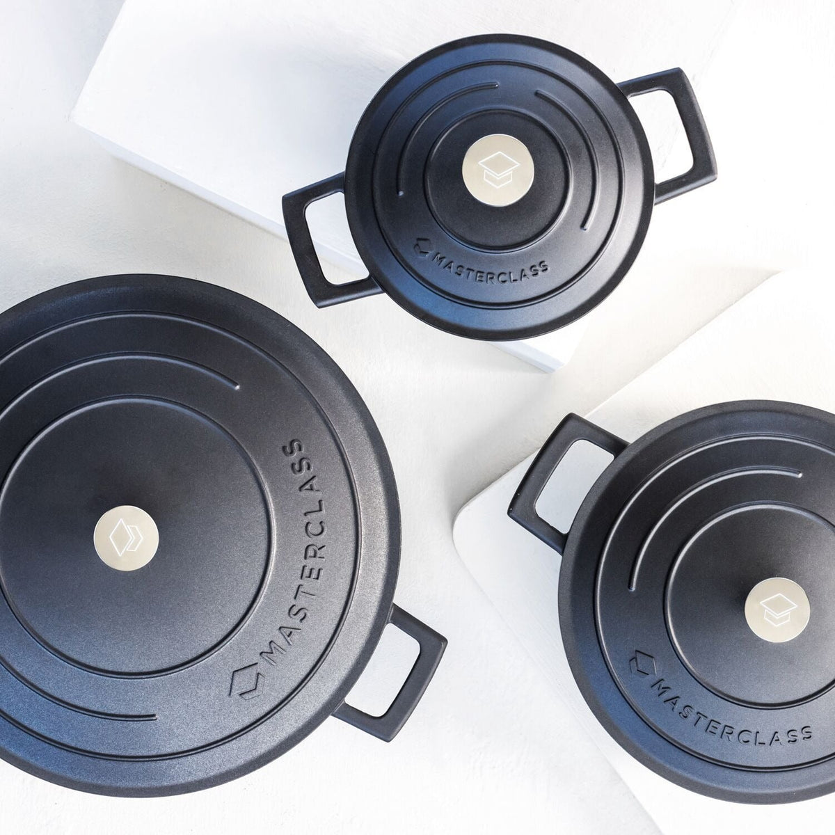 MasterClass 32cm Cast Aluminium Shallow Casserole Dish Black