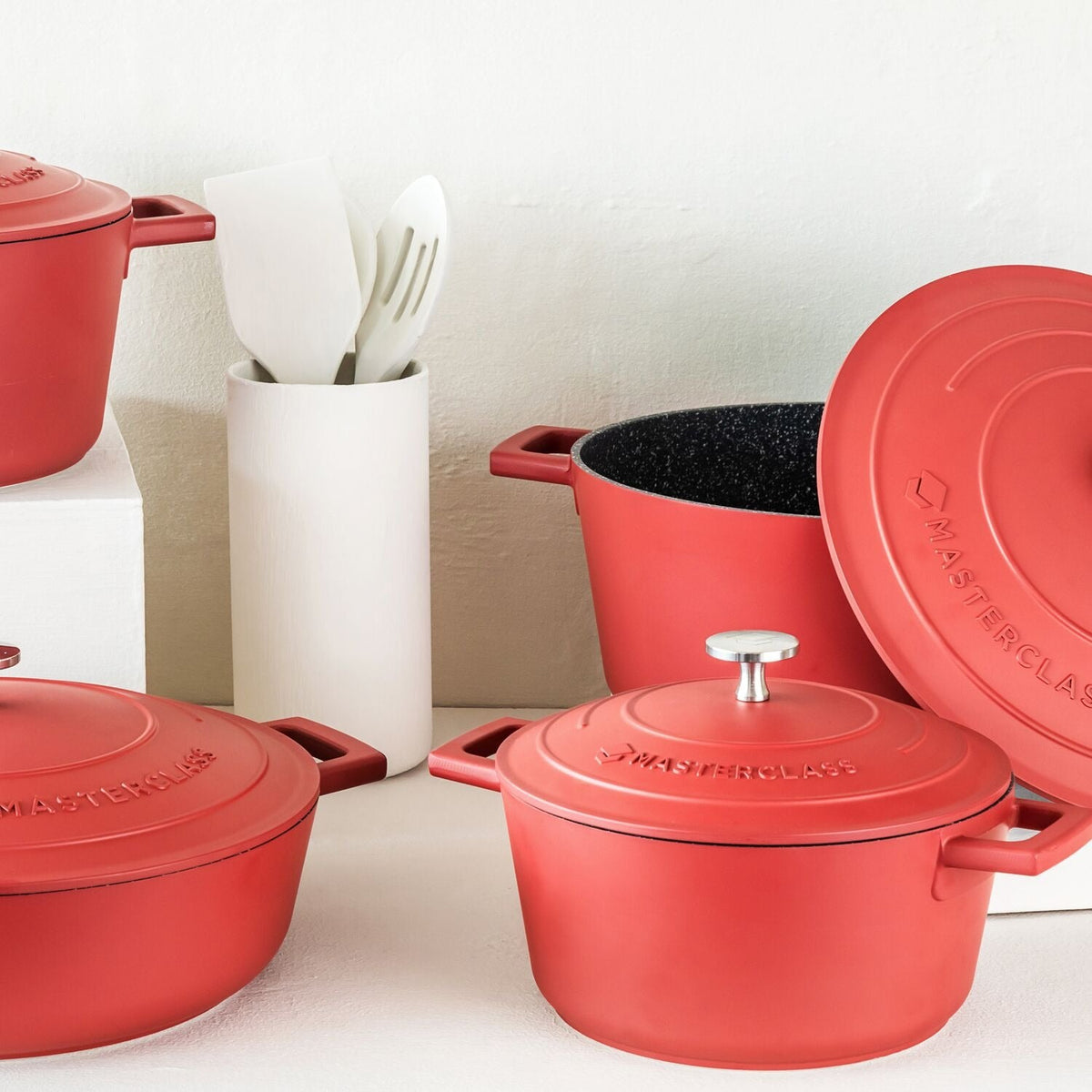 MasterClass 24cm Cast Aluminium Casserole Dish Red