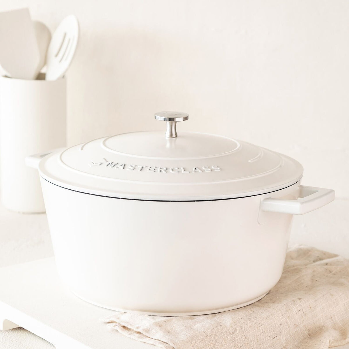 MasterClass 28cm Cast Aluminium Casserole Dish Cream