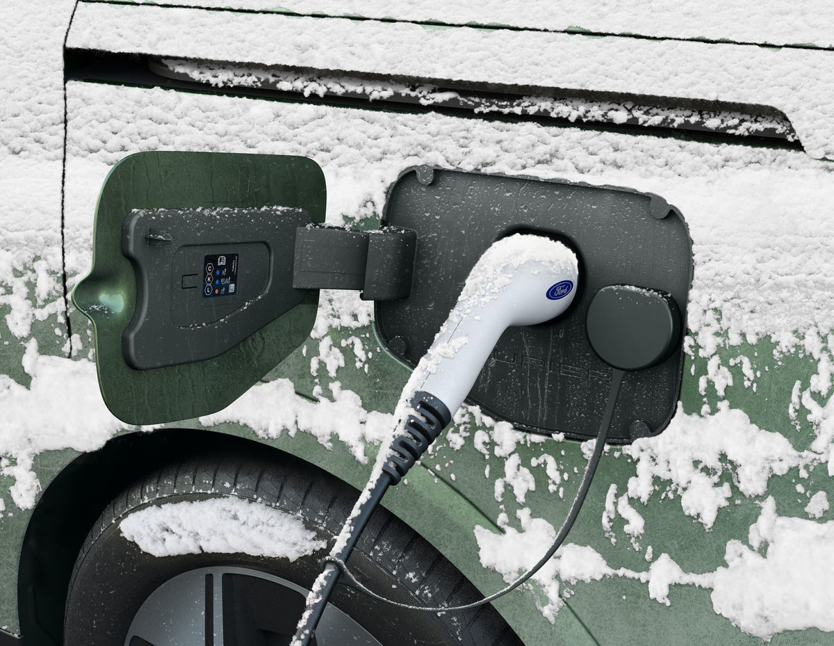 TOURNEO®/TRANSIT COURIER® CHARGING PORT WINTER COVER