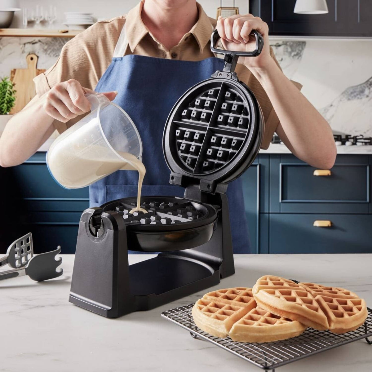 Lakeland Belgian Waffle Maker