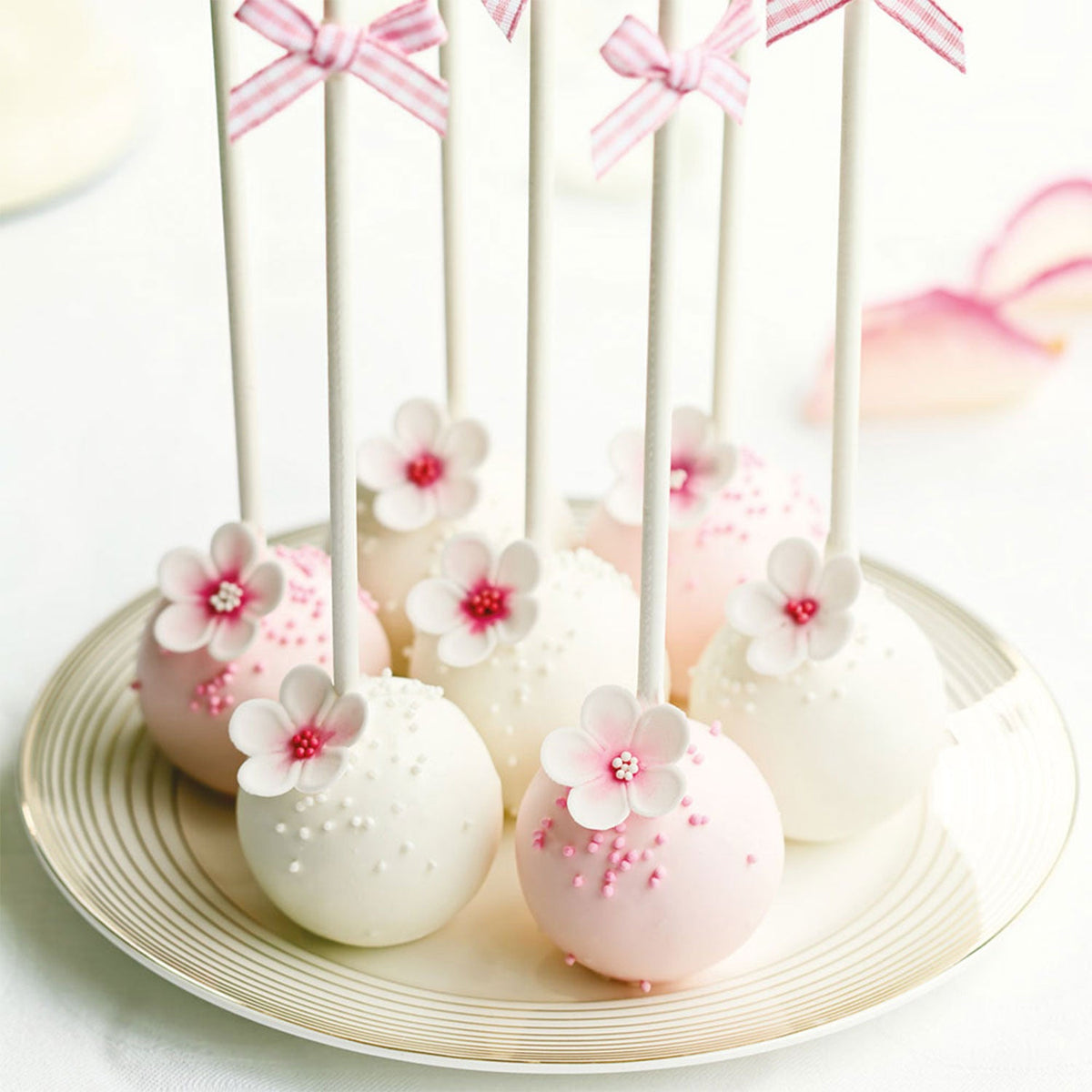 Decora White Cake Pop Sticks - Pack of 25