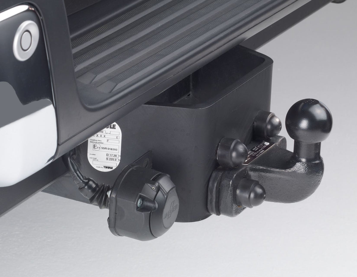 BRINK®* FIXED TOW BAR 09/2015, LIMITED AND WILDTRAK.