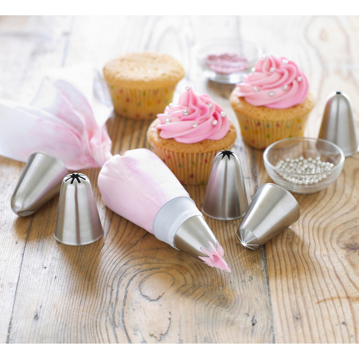 Professional Piping Set - 7 Nozzles and 1 Piping Bag