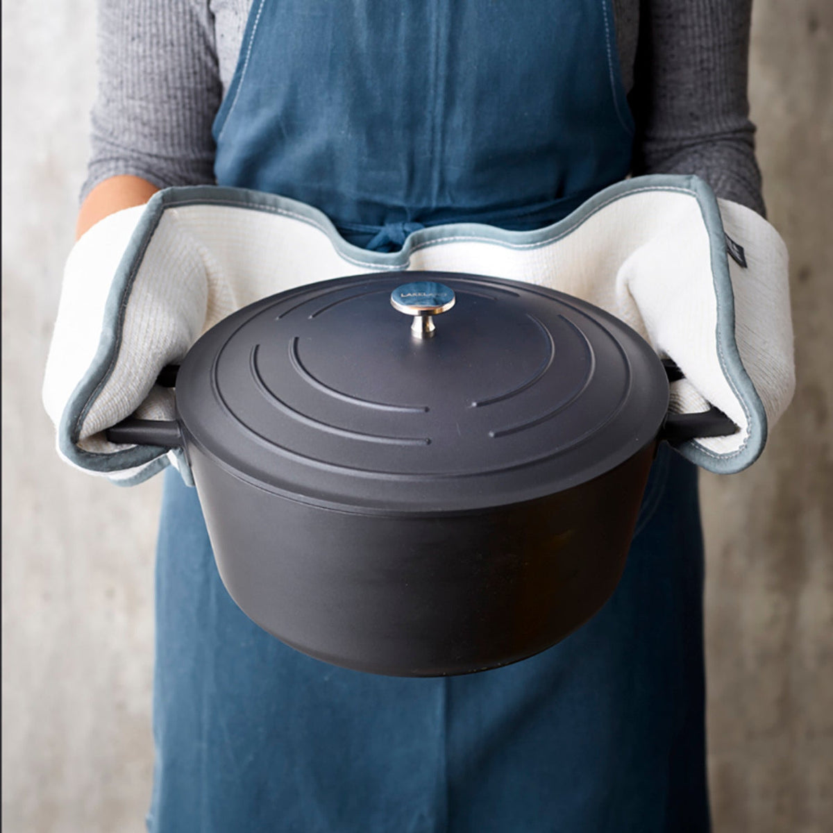 Lakeland Cast Aluminium Casserole 5 Litre