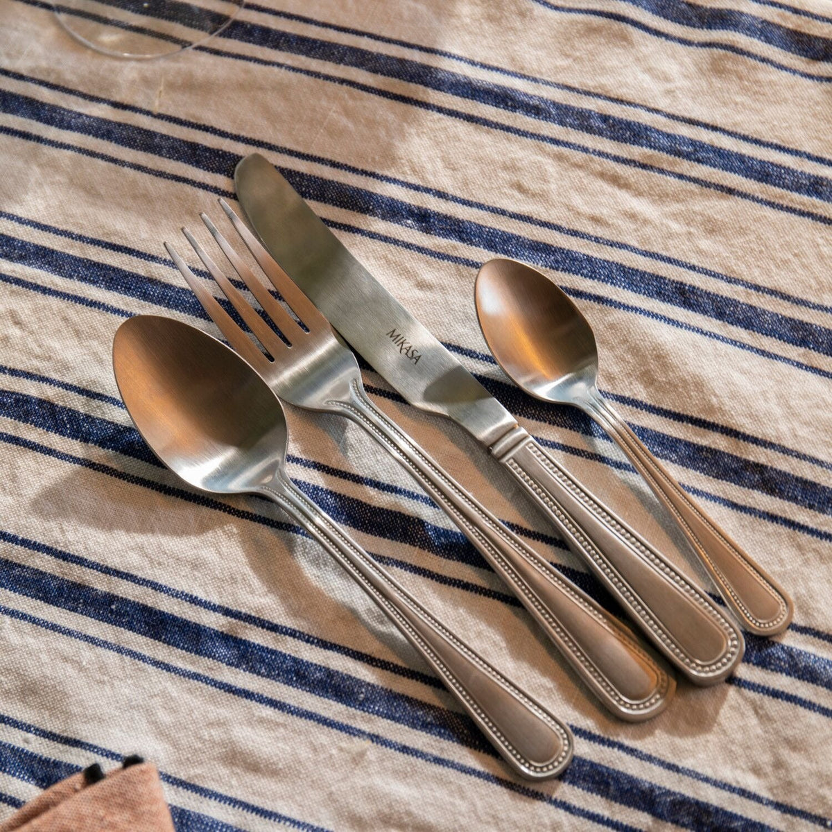 Mikasa Portobello 16-piece Stainless Steel Cutlery Set
