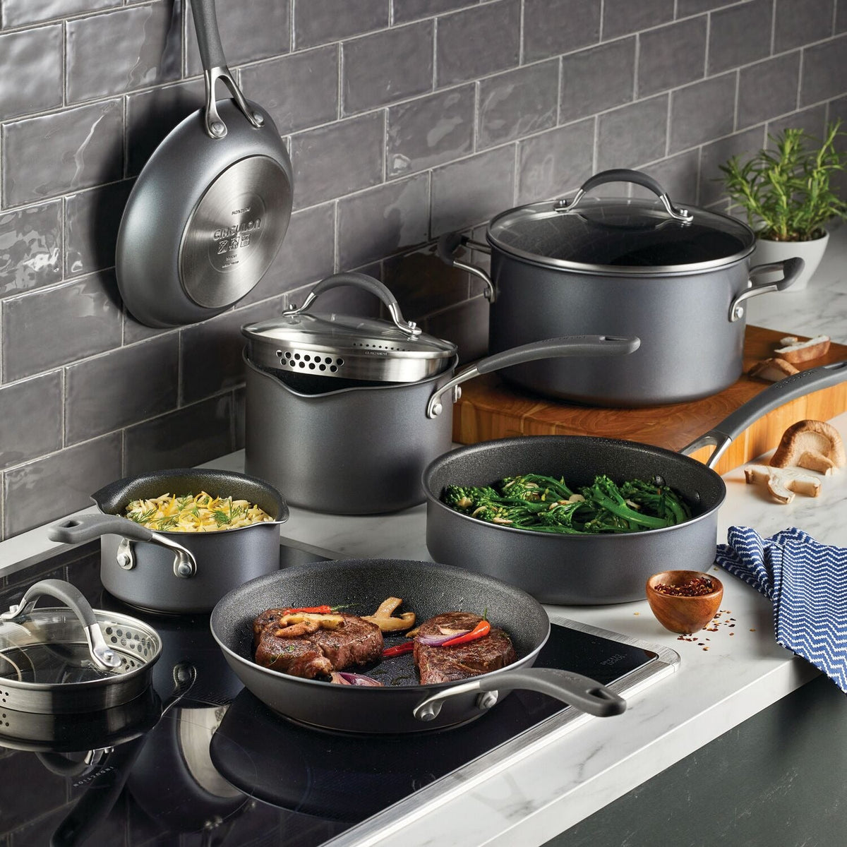 Circulon ScratchDefense 28cm Sauté Pan