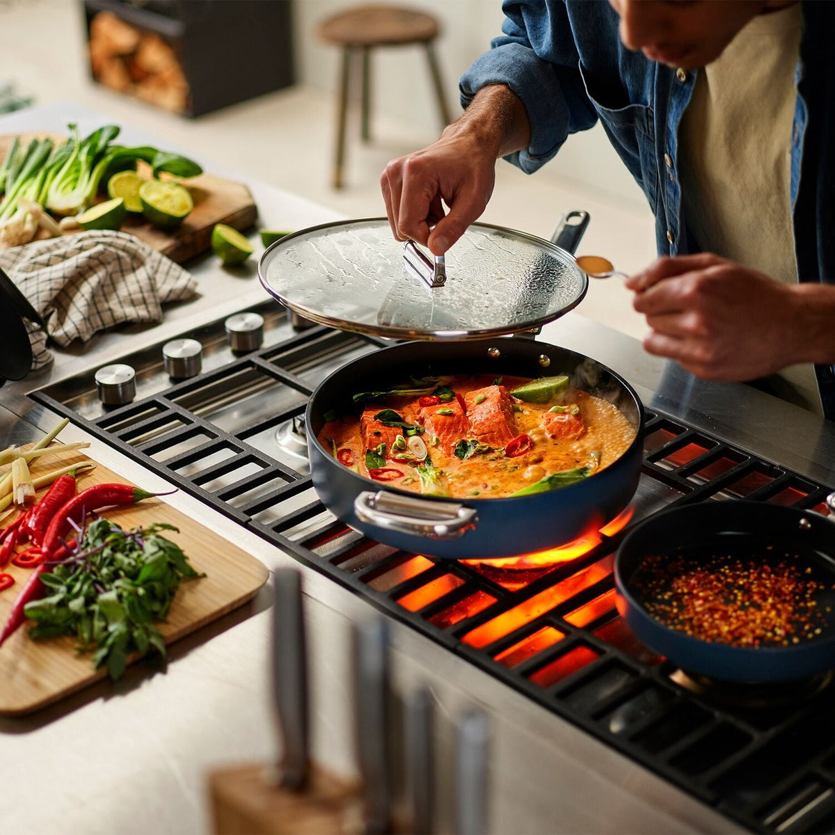 Joseph Joseph Space 28cm Sauté Pan with Lid and Folding Handles