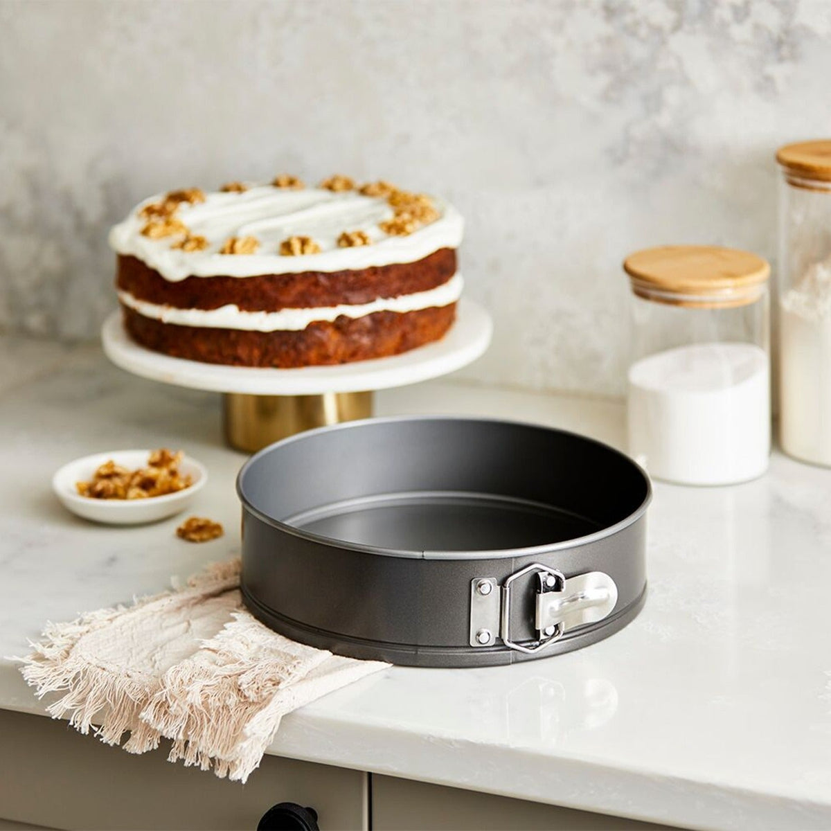Lakeland 24cm Springform Cake Tin
