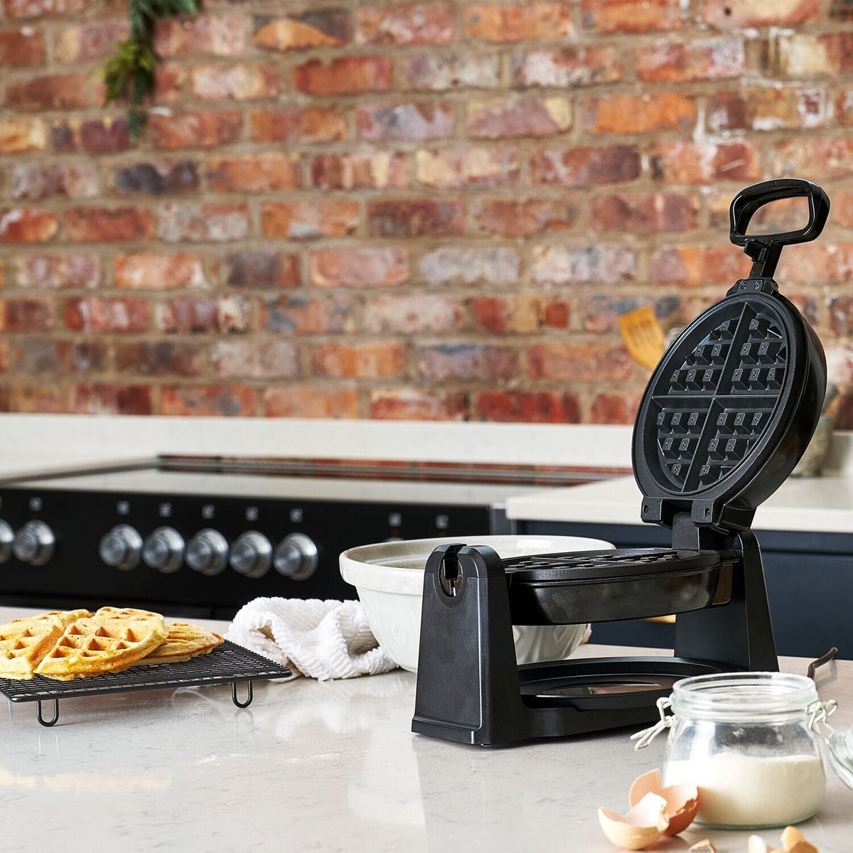 Lakeland Belgian Waffle Maker