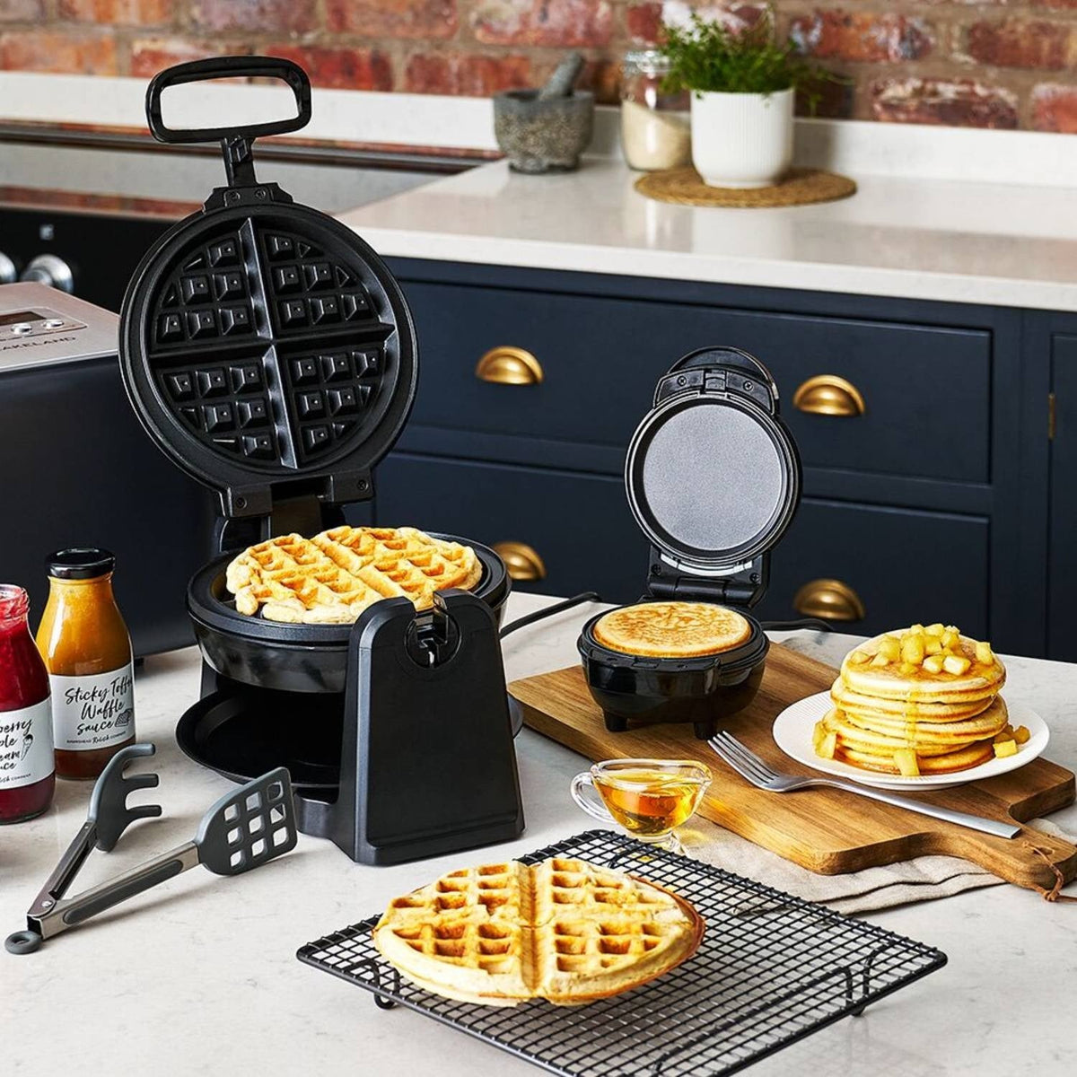 Lakeland 2 in 1 Waffle and Pancake Maker