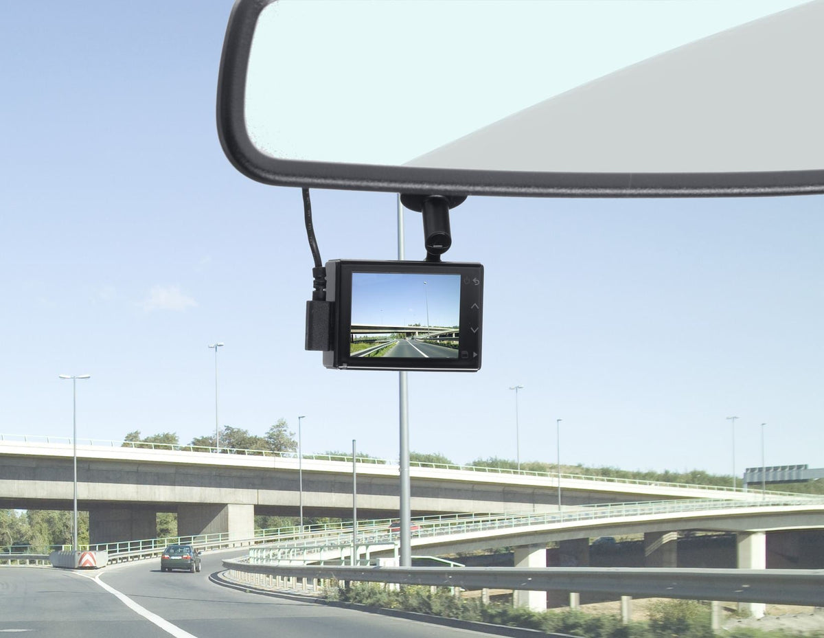 GARMIN®* DASHBOARD CAMERA WITH OPTIONAL FITTING 04/2014